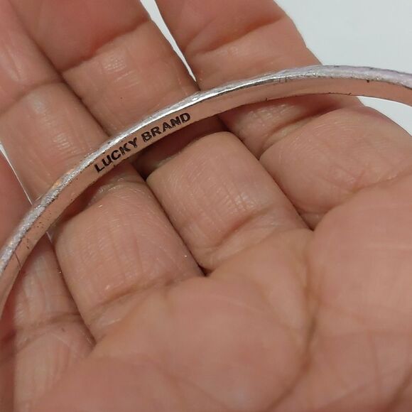 SOLD Vintage Lucky Brand Faux Stone Charm Hinged Bangle Bracelet Silver Tone - Picture 3 of 6